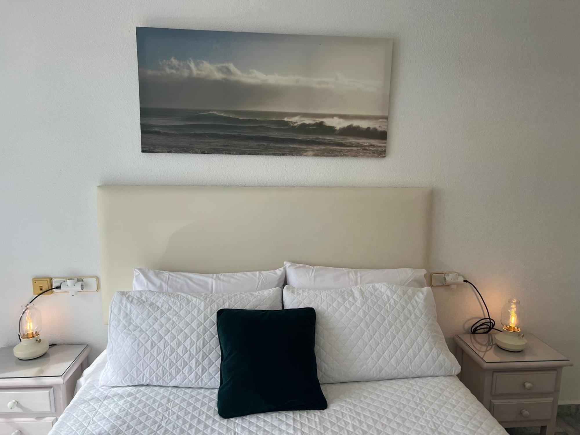 Atico Vistas Al Mar Golf ,Piscina Y Parking Albatros 2 Lejlighed Rincón de la Victoria Eksteriør billede